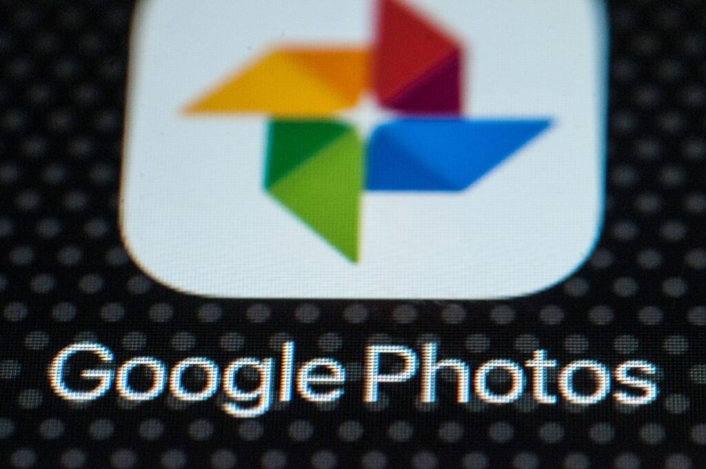 Google Photos now lets you sync your 'Locked Folder' private photos across devices